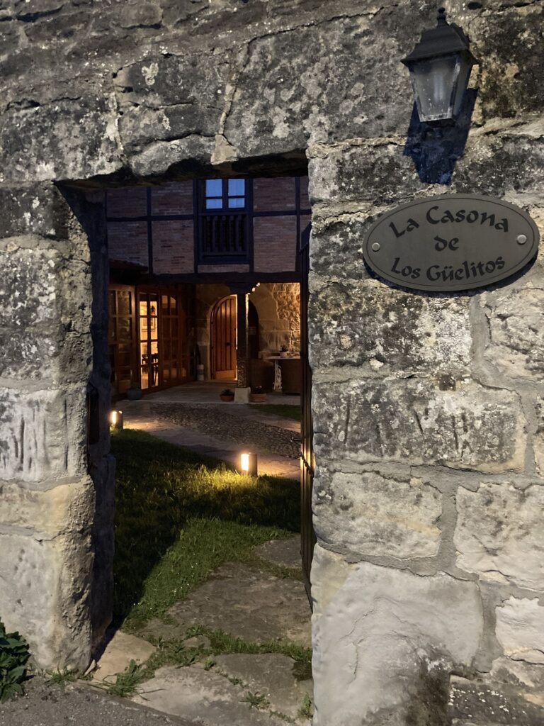 Alrededores - Posada La Casona de los Güelitos 6