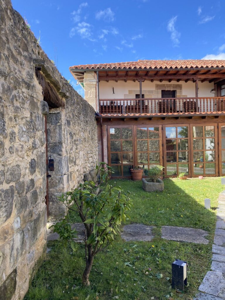 Exteriores - Posada La Casona de los Güelitos 7